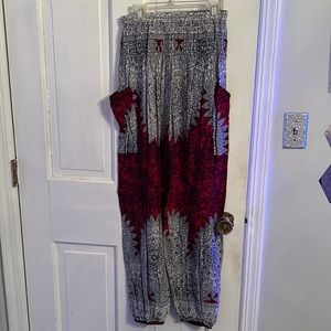 Flowey Joggers with pockets!